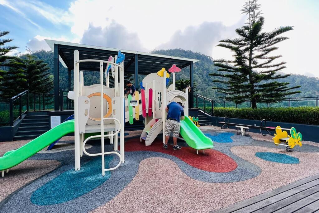 Vista Residences Free 1 Parking
