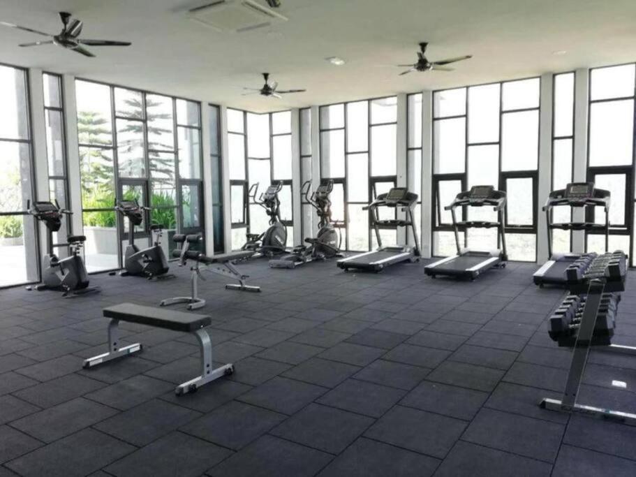 Vista Residences Free 1 Parking