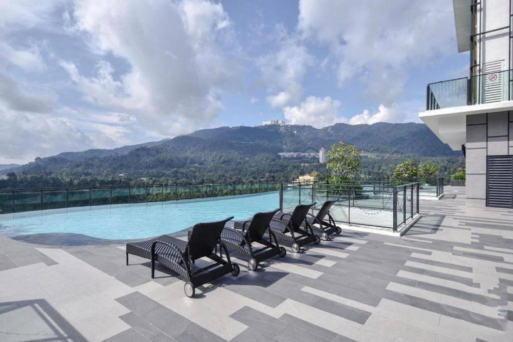 Vista Residences Free 1 Parking